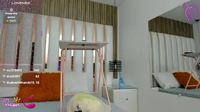 AmbarGills live sex cam