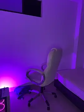 nyna_1's cam snapshot