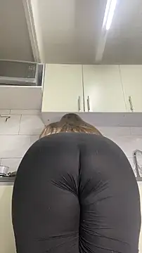 Chloee_Peach's cam snapshot