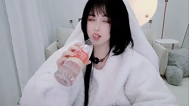 Evangelin-e live sex cam