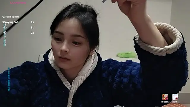 -J-o-y- live sex cam