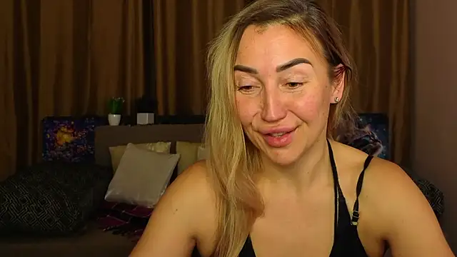 Kiss_julli88I's cam snapshot