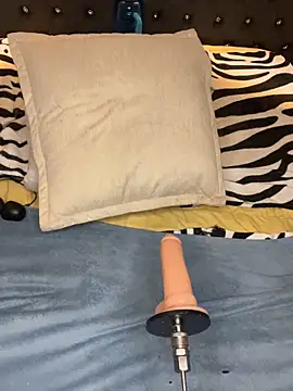 Nicky_gh live sex cam