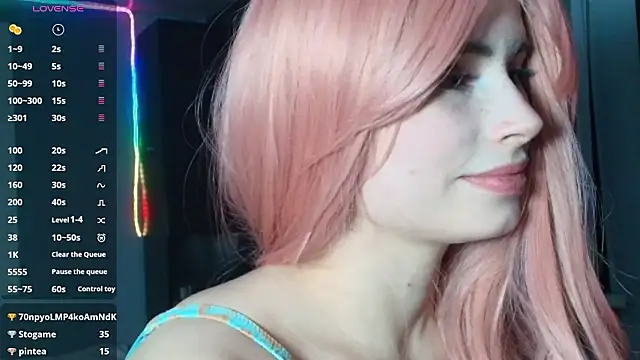 PieraMarch live sex cam