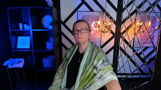 AlexandraKind live sex cam