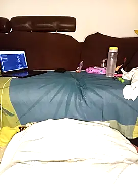 The-Peach-Flexer live sex cam