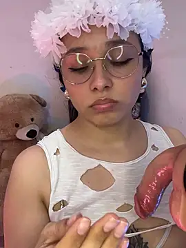 Emma_Winslow's cam snapshot