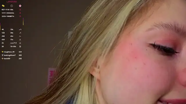 TiffinyMergist's cam snapshot