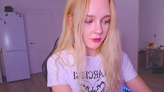 sailormoon666_'s cam snapshot