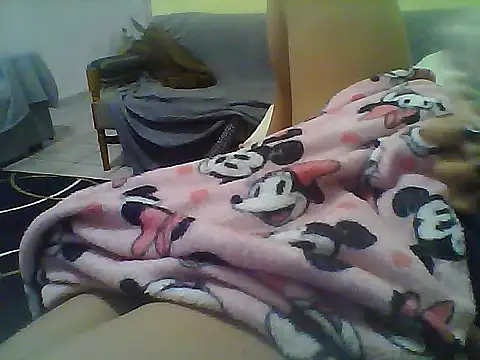 japosamel's cam snapshot