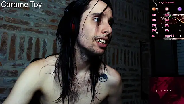 CaramelToy live sex cam