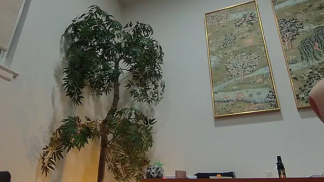 lavender_spits's cam snapshot