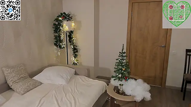 CherrylHolme's cam snapshot