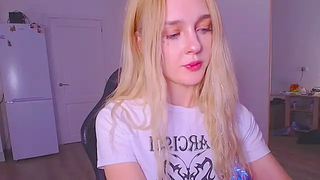 sailormoon666_'s cam snapshot