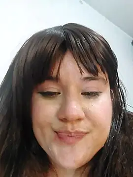 ItsNaiixa live sex cam