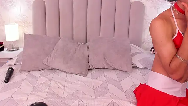 ShaynaHosk live sex cam