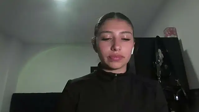 AliceTeenager___'s cam snapshot