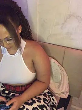 Welsh_Maya221x's cam snapshot