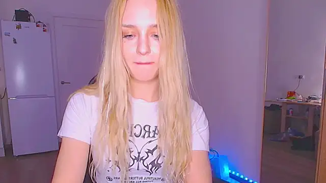 sailormoon666_'s cam snapshot