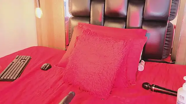 MishaKinki's cam snapshot