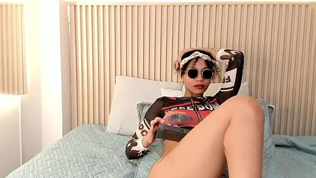 daiana_curly's cam snapshot