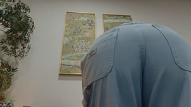 lavender_spits's cam snapshot