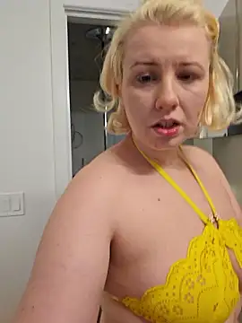 VirginDaisy's cam snapshot