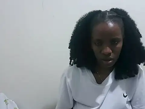 prettybeee's cam snapshot