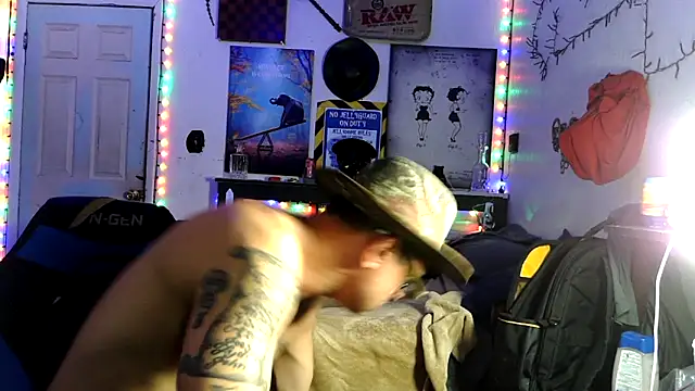 Buffshagswell live sex cam