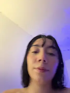 SOY_LUPE's cam snapshot