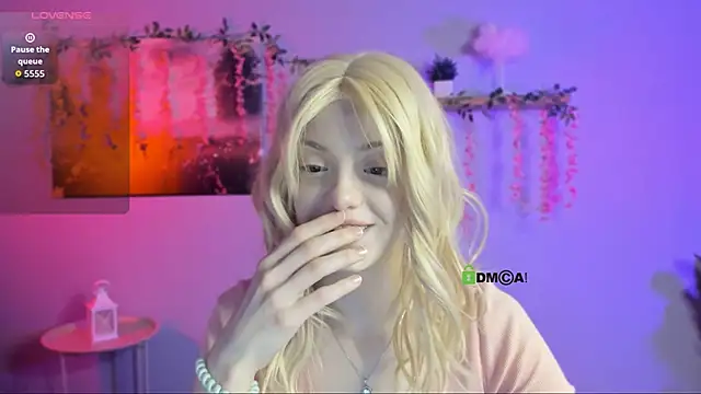 mia_starrr_'s cam snapshot