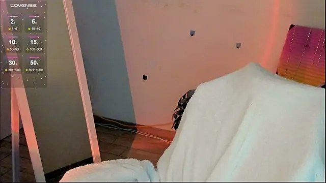 Sandra_Curly's cam snapshot