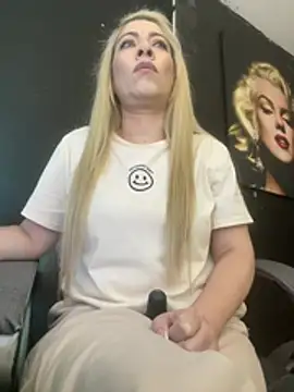 viktoria_davis_'s cam snapshot