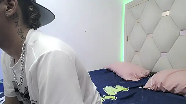 Big_boyss_'s cam snapshot