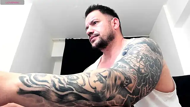 musclemonster31's cam snapshot