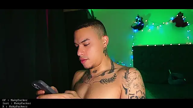 AlphaMasterXxx's cam snapshot