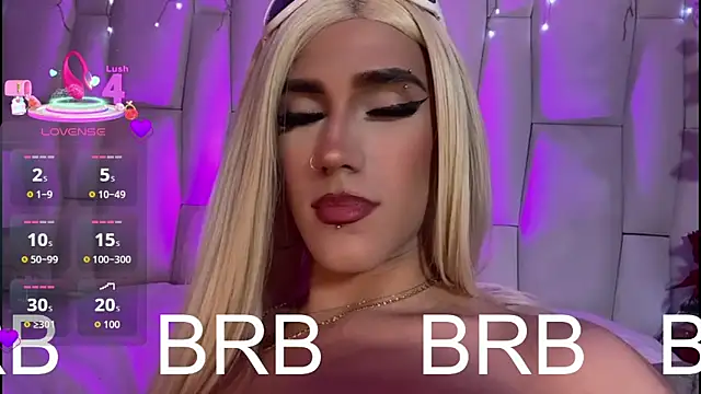 Regiina_Doll live sex cam