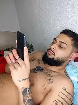 Gabysweetrds live sex cam