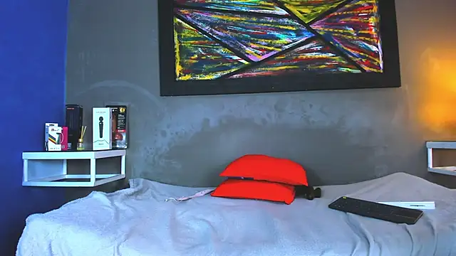 Charlotte_curvy_'s cam snapshot