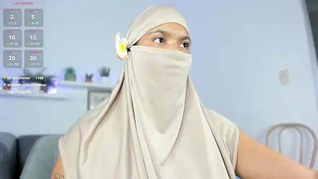 saray_halam's cam snapshot