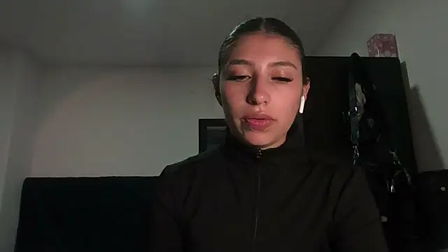 AliceTeenager___'s cam snapshot