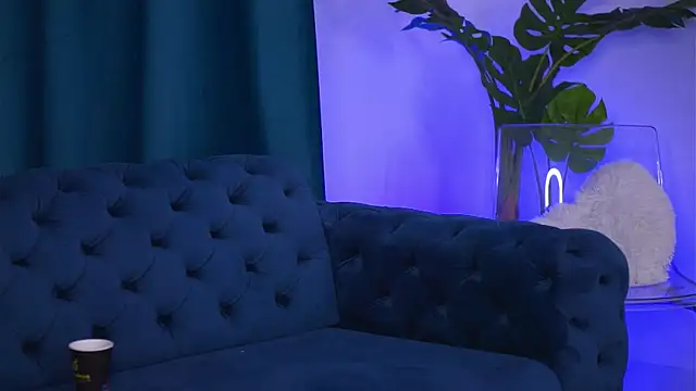 NinaSolenne's cam snapshot