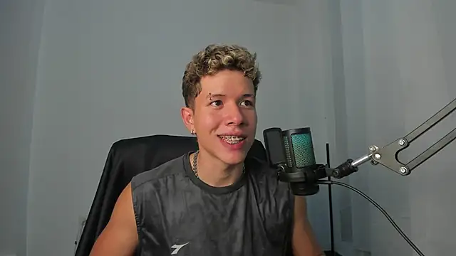 nathan_blake live sex cam