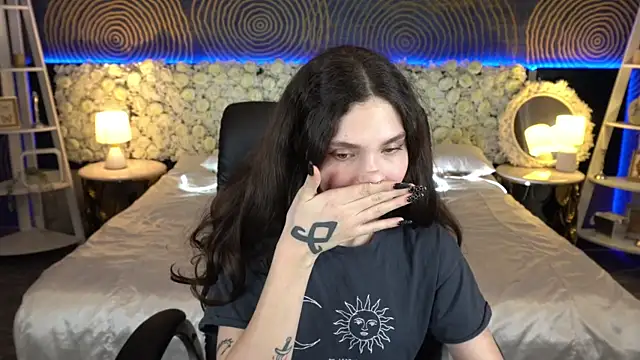 BabyFlowerr's cam snapshot