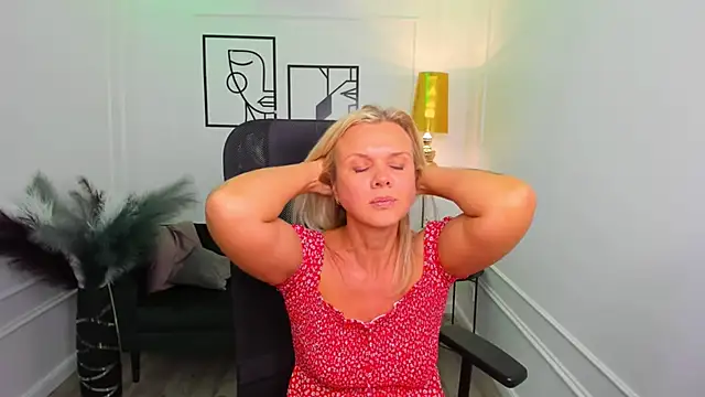 AgathaKlouin's cam snapshot