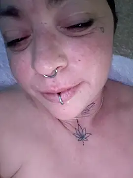 Ninfea7811's cam snapshot