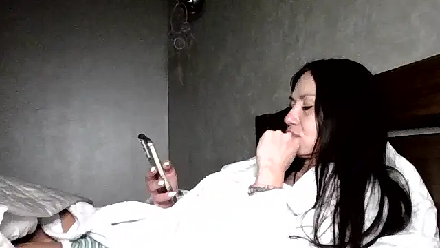 JulianaGold1's cam snapshot