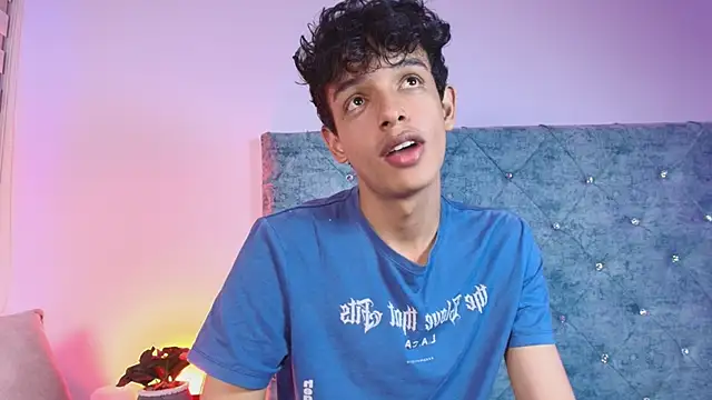 maxfrost_1's cam snapshot