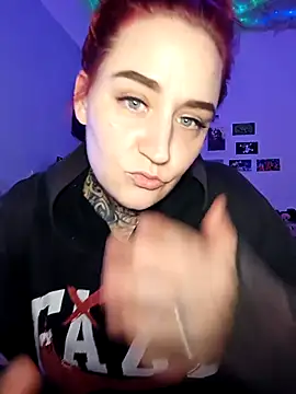 blazed_vixen's cam snapshot