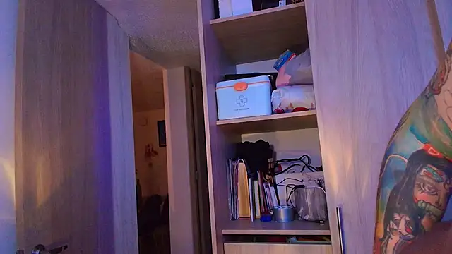 Claiborne_Morris's cam snapshot